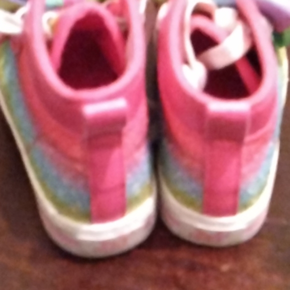 Sneakers - Picture 3 of 3